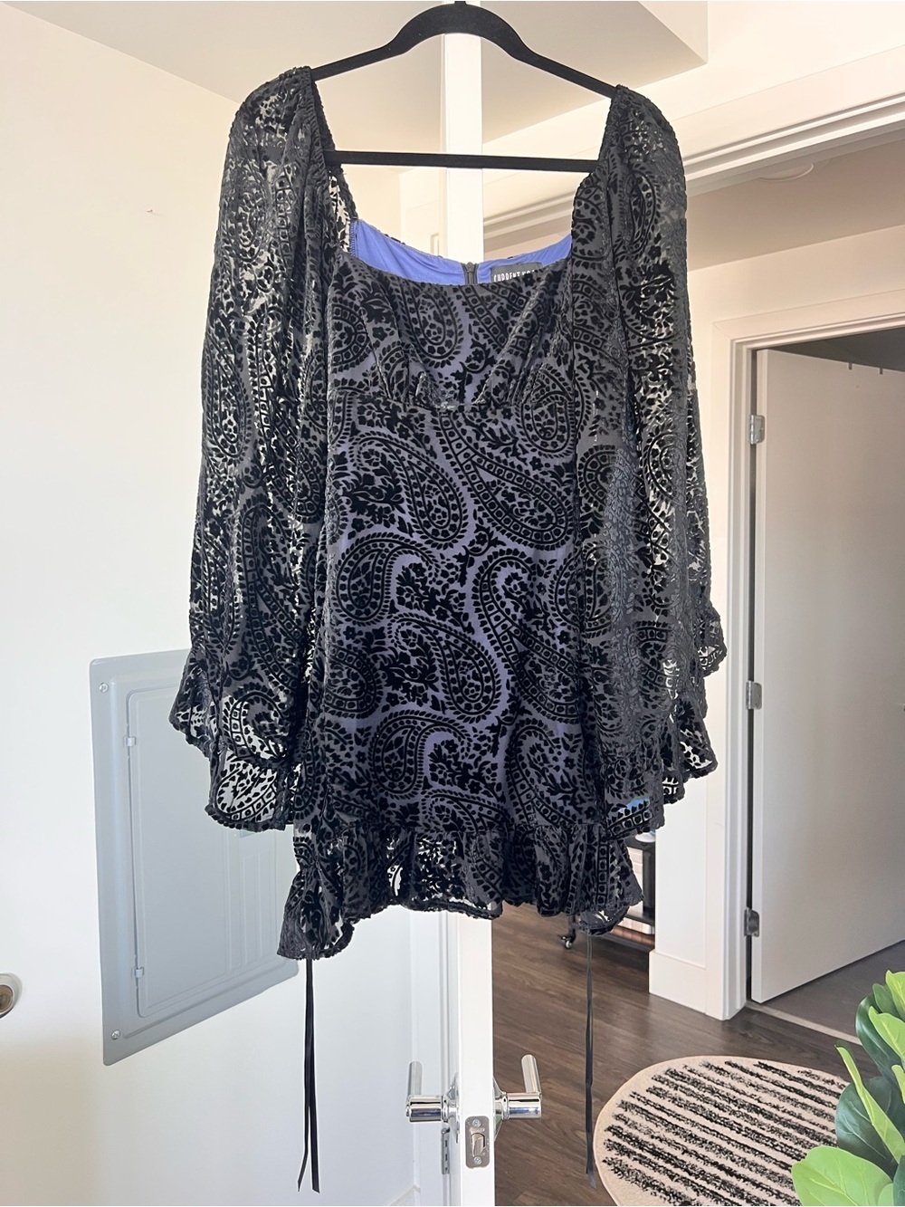 Current Mood Paisley Bell Sleeve Square Neck Mini Dress Black/Blue Sz S